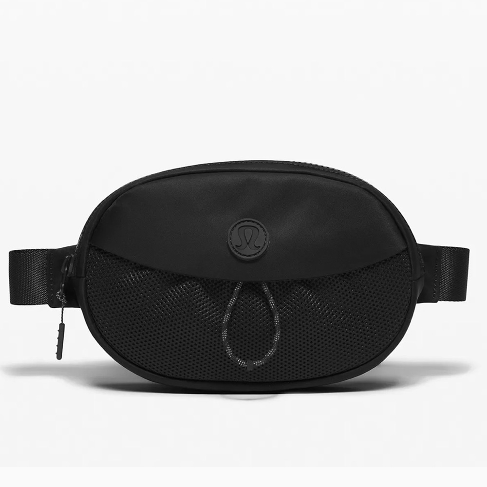LULULEMON Take it On Belt Bag Black NWT